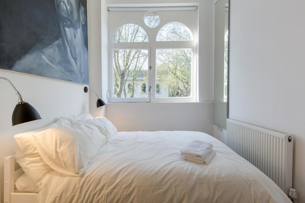 St. Lukes View, Shoreditch, By The Design Traveller London Bagian luar foto